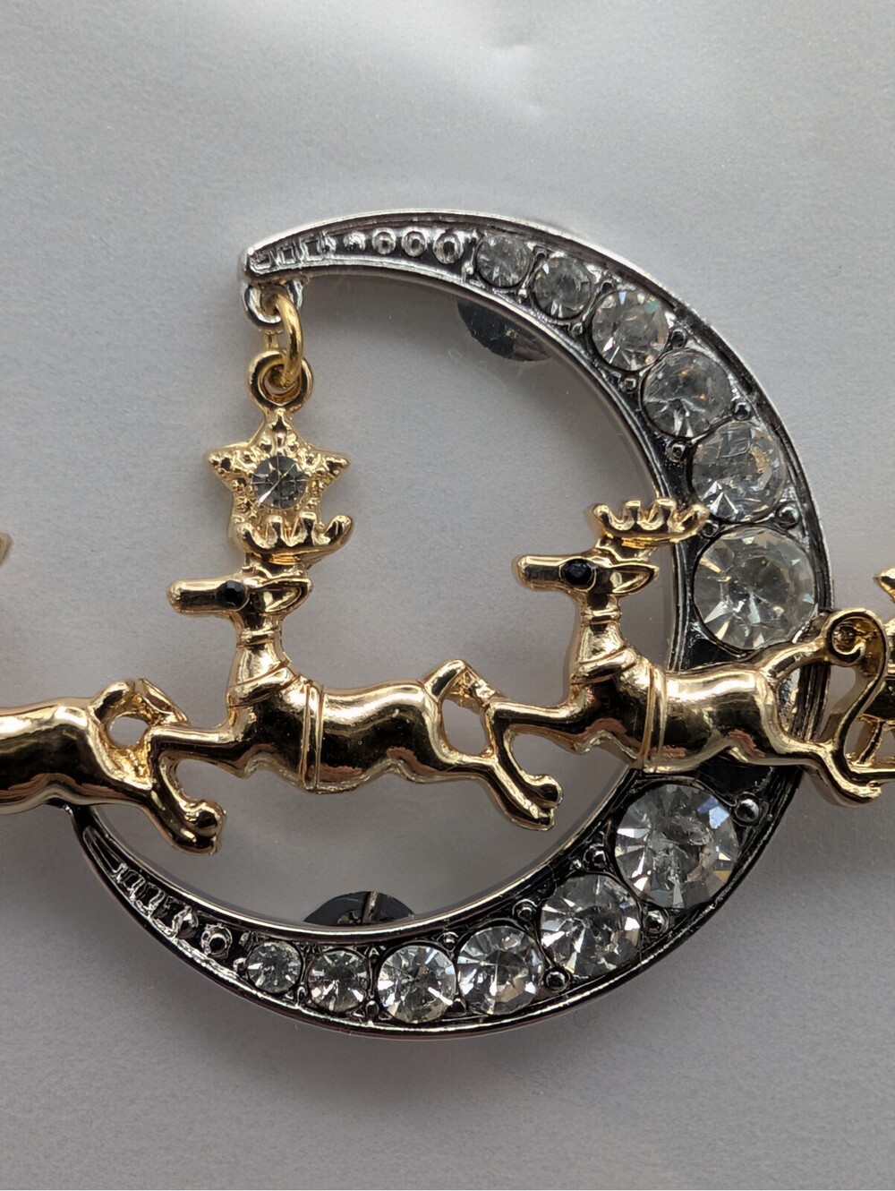 Roman Inc Christmas Brooch Santa Flying Sleigh Reindeer Crescent Moon Pin NIP